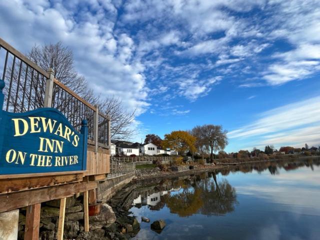 Dewar'S Inn And Cottages Prescott Exterior photo